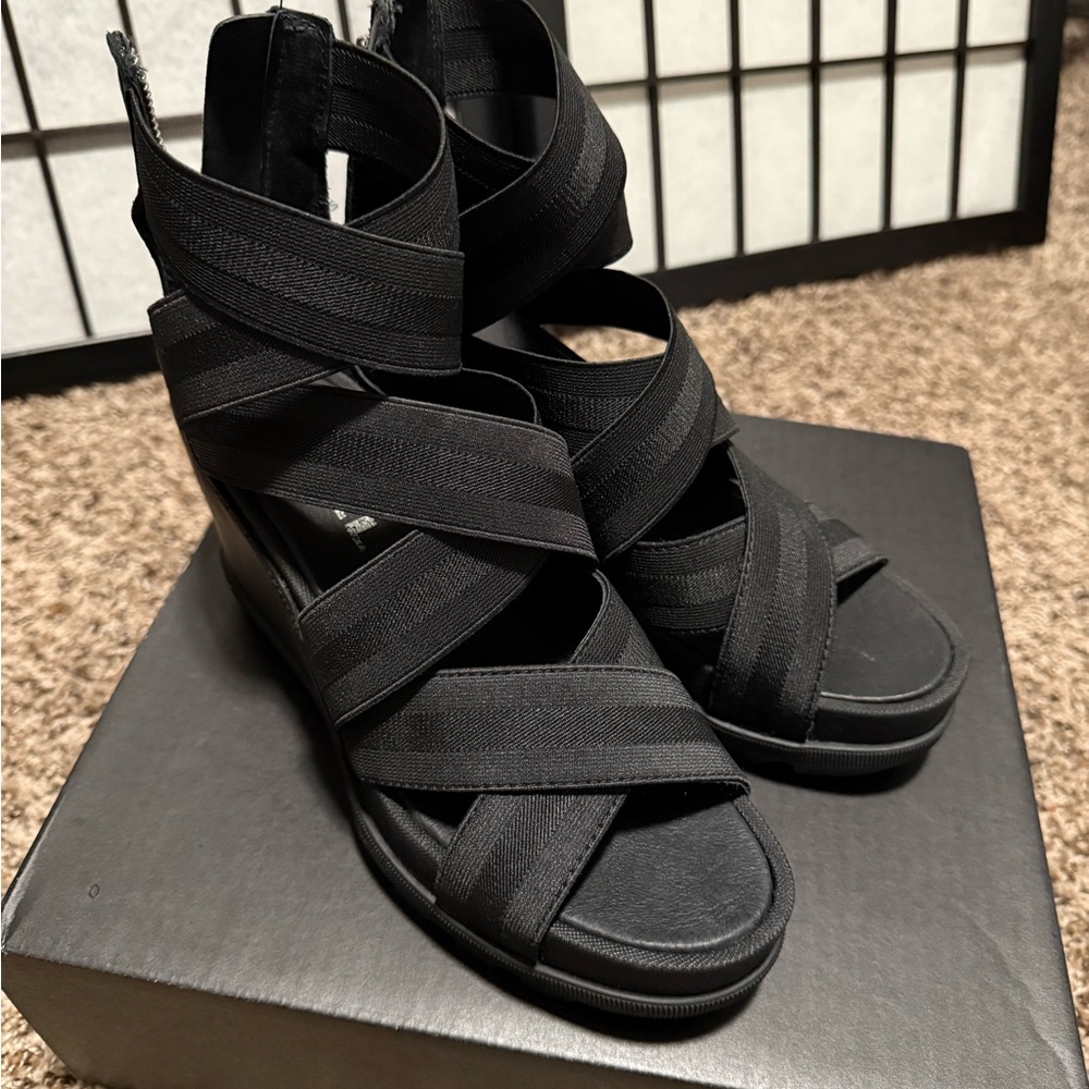 Sorel Black Strappy Wedge Sandals BRAND NEW